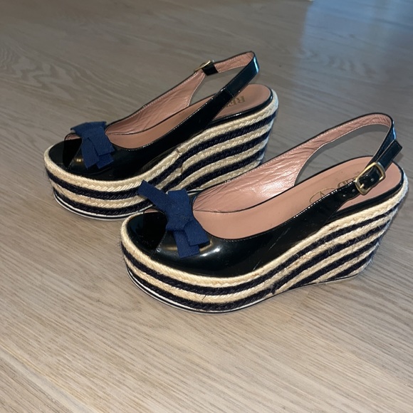 RED VALENTINO NAVY PATENT LEATHER ESPADRILLES WEDGES BOW sz 36 6 - Picture 2 of 4